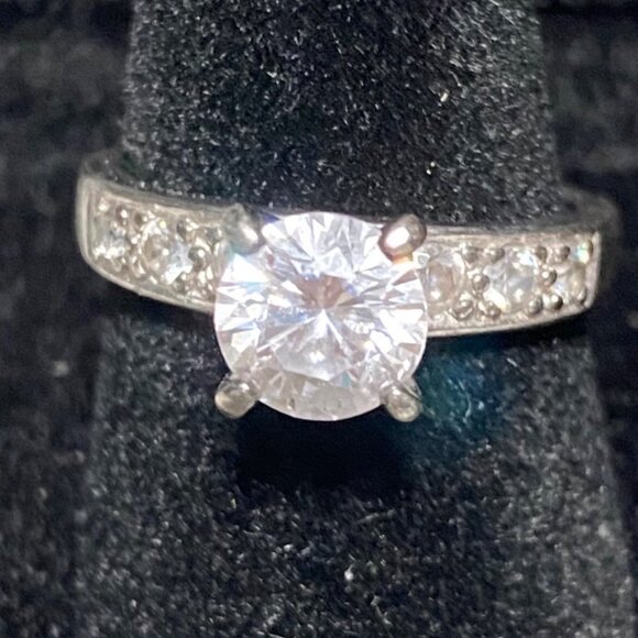Sterling Silver Cubic Zirconia Engagement Ring With 7 Faceted Stones Stamped 925 - Picture 2 of 16